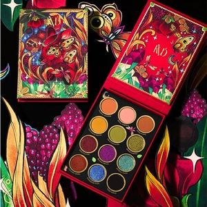 Kat Von D Moongarden Eyeshadow Palette